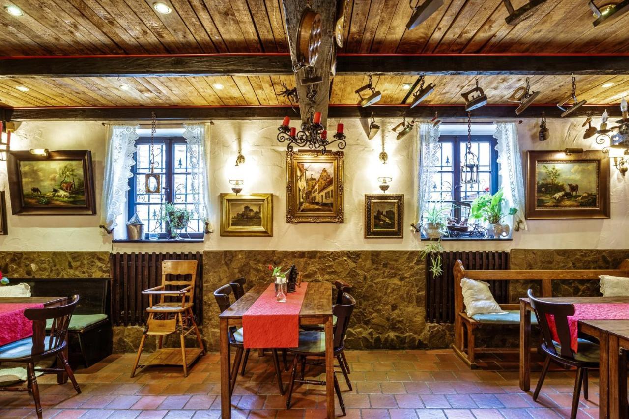 Schloss Destille Dormagen Εξωτερικό φωτογραφία